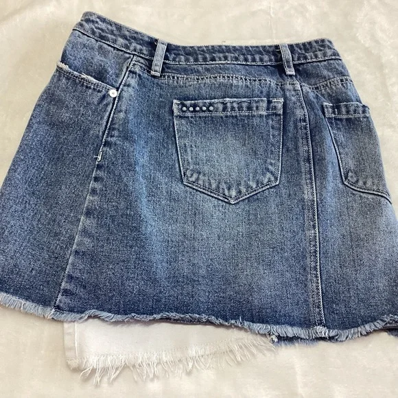 Blank NYC Two-Tone Asymmetrical Wrap Skirt Blue White 24 (00, XXS) - Picture 5 of 9